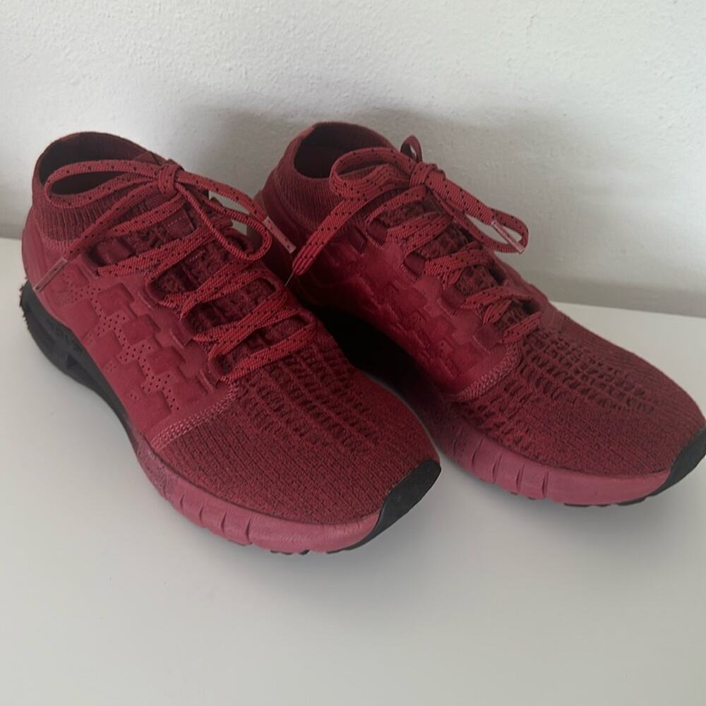 Under Armour Men's Maroon Red Knit Sneakers